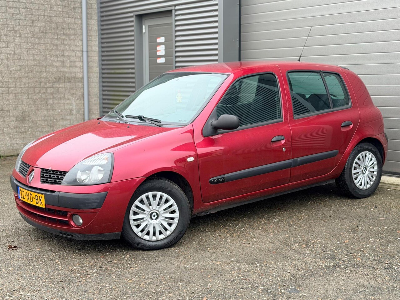 Renault Clio - 1.4-16V Automaat - AutoWereld.nl