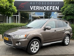 Mitsubishi Outlander - 2.0 Edition Two - AUTOMAAT - PANORAMDAK - PARKEERCAMERA - LEDER - NAVIGATIE - XENON