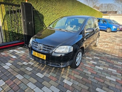 Volkswagen Fox - 1.2 Trendline 2011 Nw Apk