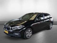 BMW 1-serie - 116i Business Edition | Schuif-/kanteldak | Navigatie | Carplay