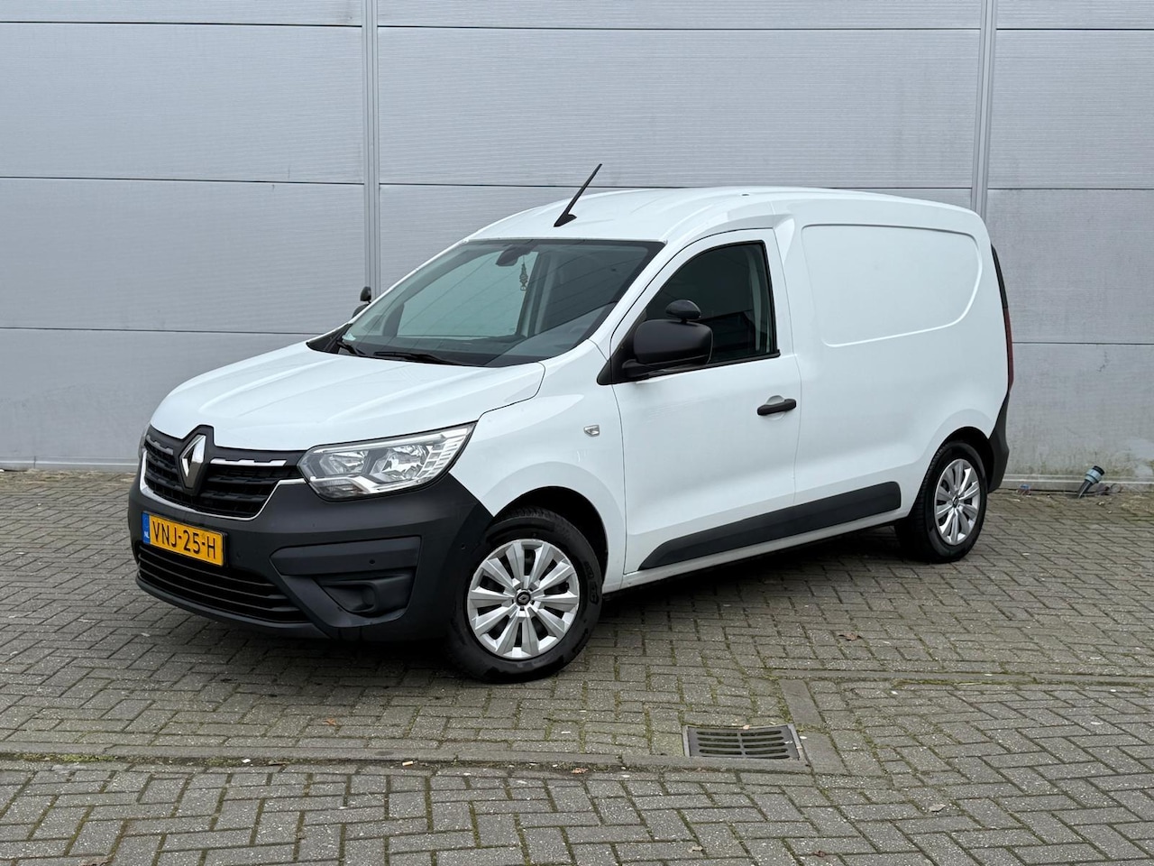 Renault Express - 1.5 dCi 95 Comfort + Camera/dodehoek/carplay/navigatie - AutoWereld.nl
