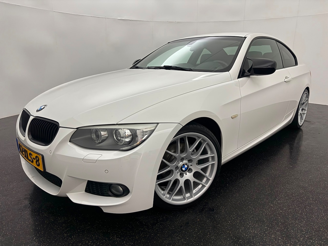 BMW 3-serie Coupé - 320i Corporate Lease Business Line M Sport - AutoWereld.nl