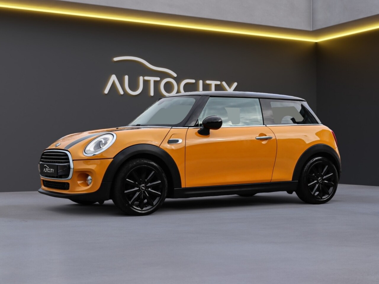 MINI Cooper - Mini 1.5 Automaat 136PK | Stoelverwarming | Cruise l PDC l Nav - AutoWereld.nl