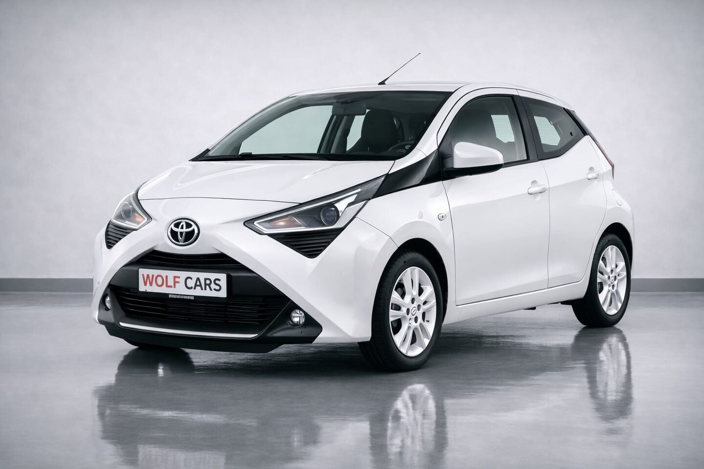 Toyota Aygo - 1.0 VVT-i x-play | Camera | Airco | Nette Auto - AutoWereld.nl