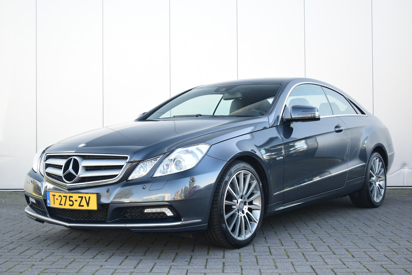 Mercedes-Benz E-klasse Coupé - 250 CGI Elegance Bi-Xenon Leer/Verwarmd Navi Pdc - AutoWereld.nl