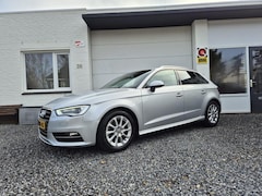 Audi A3 Sportback - 1.6 TDI ultra Edition CLIMATE/CRUISE/PDC/BI-XENON