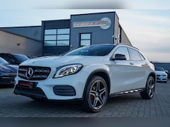 Mercedes-Benz GLA-Klasse - 200 Premium Plus AMG Pakket | Panorama | Automaat | F1 flippers | Airco | Leder/Alcantara