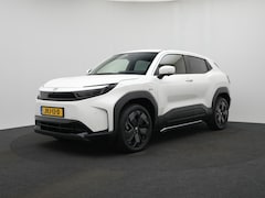 Toyota Urban Cruiser - Executive 61 kWh | Stuur en Stoelverwarming | Parkeersensoren V+A | Navigatie