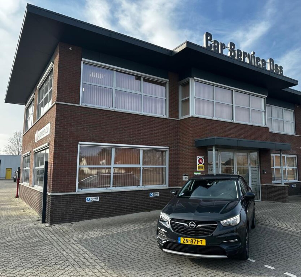 Opel Grandland X - 1.2 Turbo Business Executive *Carplay*Trekhaak*AllSeason* - AutoWereld.nl