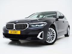 BMW 5-serie Touring - 530e xDrive | Panoramadak | Leder | Sfeerlicht | Carplay | Camera | Stoelverwarming