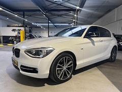 BMW 1-serie - 118i/Xenon/Carplay/M bumper/Dealer onderhouden/Apk nw