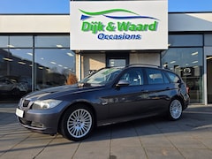 BMW 3-serie Touring - 318i | AUTOMAAT | PANORAMADAK |