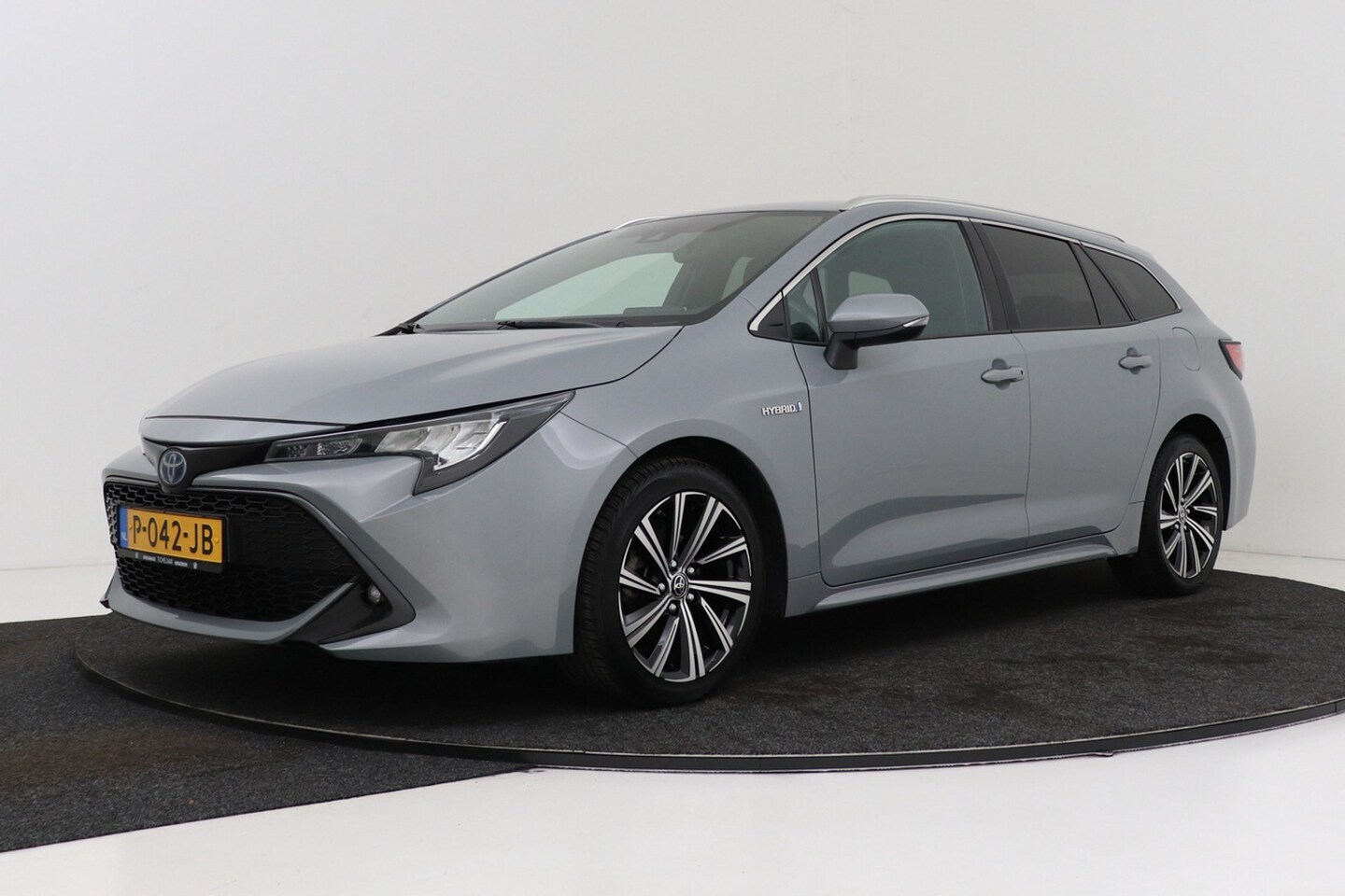Toyota Corolla Touring Sports - 1.8 Hybrid Dynamic | CarPlay | Org. NL | Adapt. Cruise | Stoelverwarming | Camera | Keyles - AutoWereld.nl