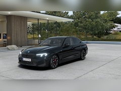 BMW 3-serie - 330e M Sport Automaat / Schuif-kanteldak / Trekhaak / Sportstoelen / Comfort Access / Adap