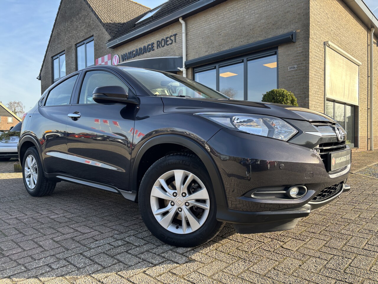 Honda HR-V - 1.5 i-VTEC Elegance Leder / Trekhaak / Navigatie - AutoWereld.nl