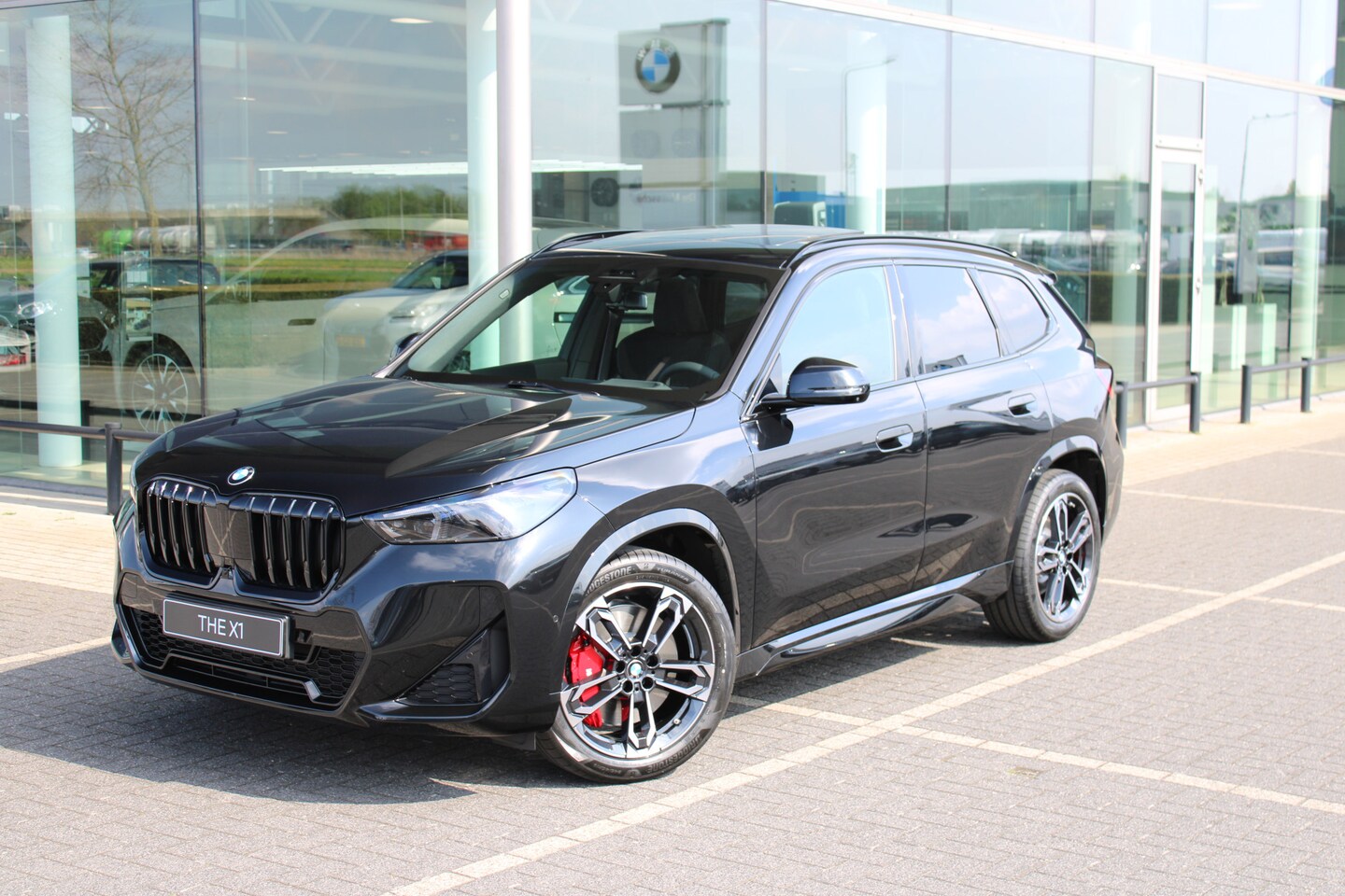 BMW X1 - sDrive20i M Sport Automaat / Trekhaak / Panoramadak / Sportstoelen  / Comfort Access / Har - AutoWereld.nl