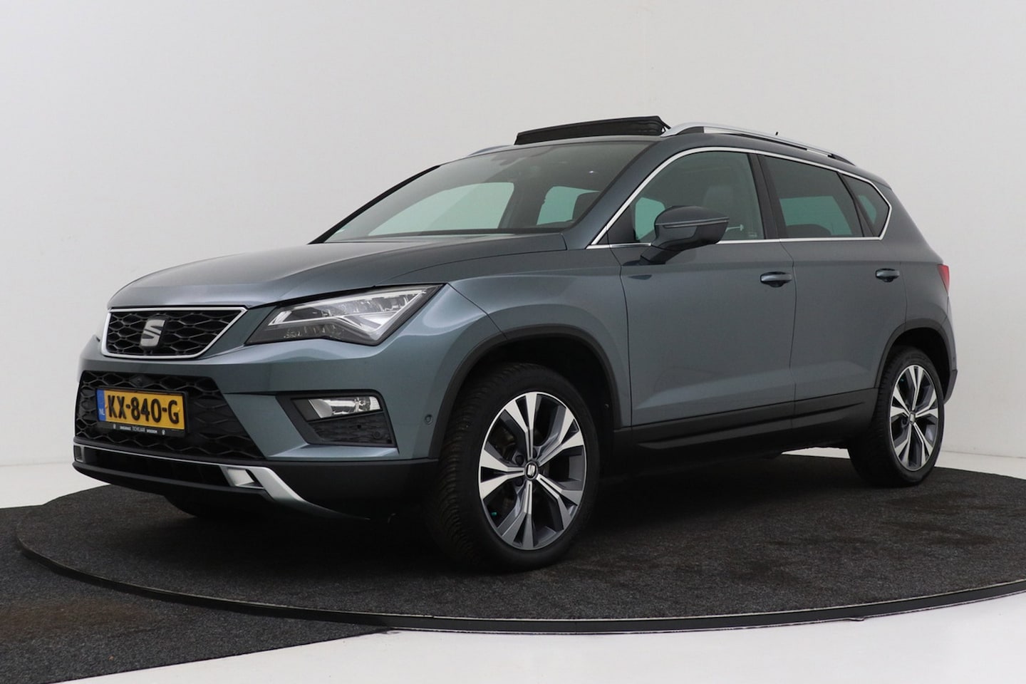 SEAT Ateca - 1.4 EcoTSI Xcellence | Pano | Org. NL | 360 Cam. | 150PK | Cruise | Navigatie | Climate | - AutoWereld.nl