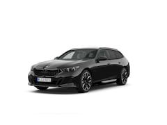 BMW 5-serie Touring - 530e | M-Sport Pro | 21'' | Panorama. | Comfortstoel. | Park. + Driv. Plus | Head-Up | Com