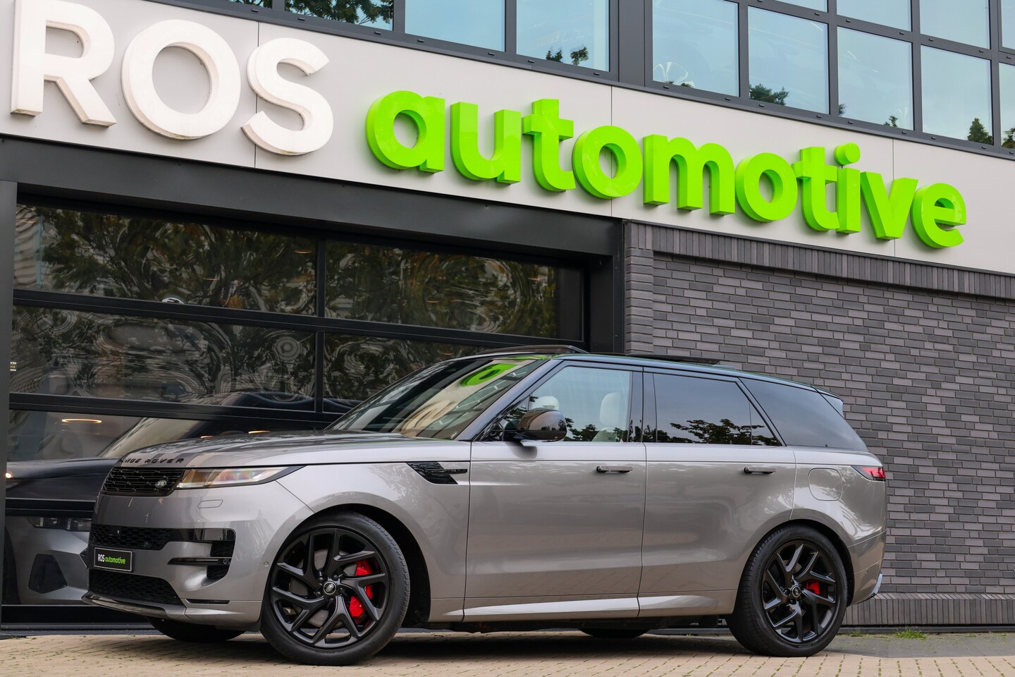 Land Rover Range Rover Sport - 3.0 P440e Dynamic HSE | BTW! | NAP | PANO | 4 X STOELKOELING | SOFTCLOSE | 22 INCH | 360 | - AutoWereld.nl
