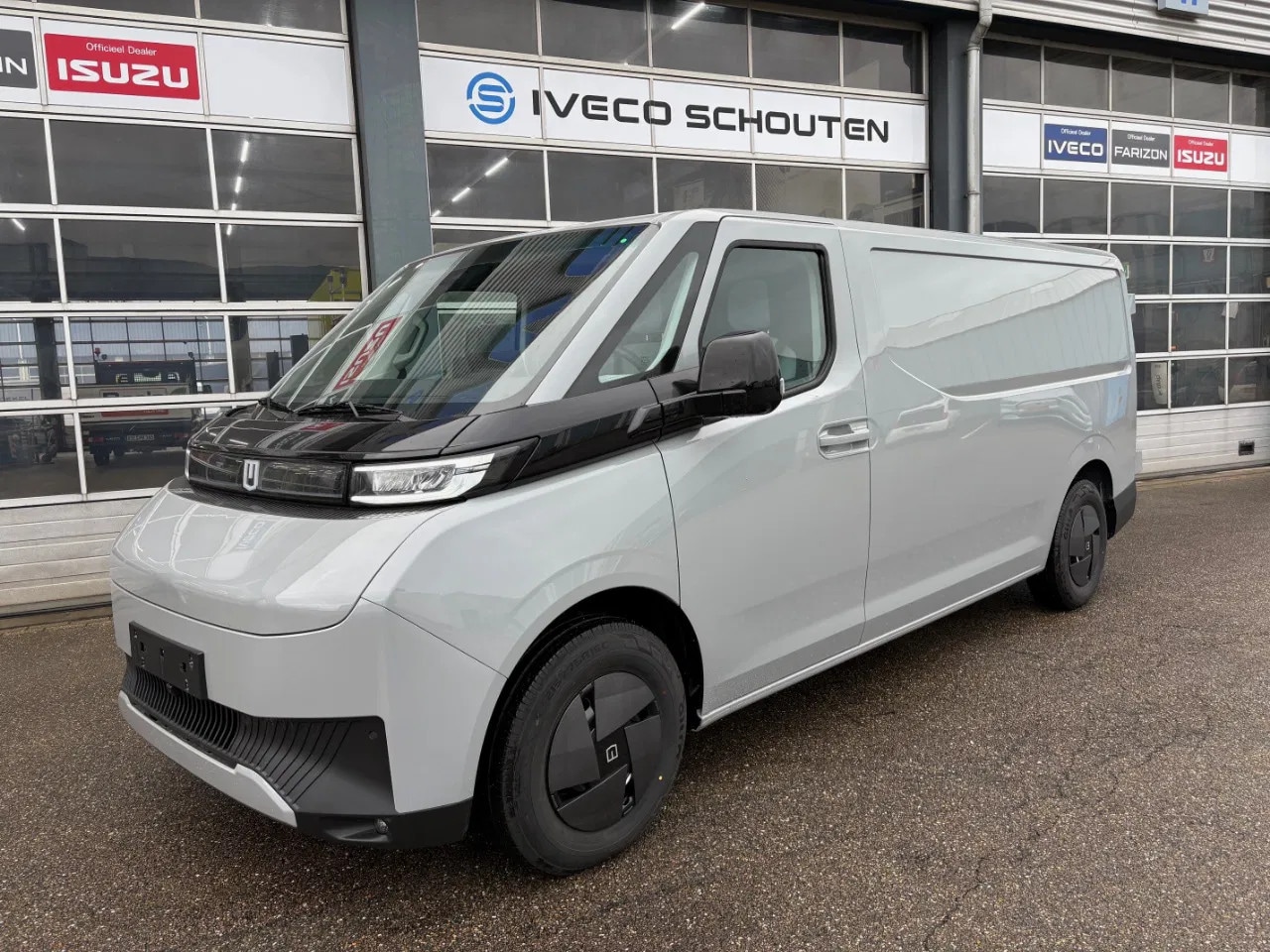Farizon SV - L2H1 83 kW Grey - AutoWereld.nl