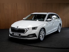 Skoda Octavia Combi - 1.4 TSI iV PHEV HUD Leder Memory Camera ACC Stuurverwarming Ambient Keyless Virtual