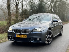BMW 5-serie Touring - 530xd High Executive | M-Pakket + Pano + Camera + Trekhaak Nu € 14.975,