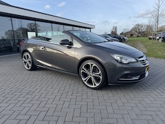 Opel Cascada - 1.6 Turbo Cosmo MET NIEUWE MOTOR