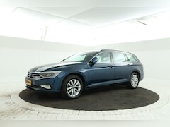 Volkswagen Passat Variant - 1.6 TDI Comfort Business Automaat, Navigatie, Apple carplay, Climate,