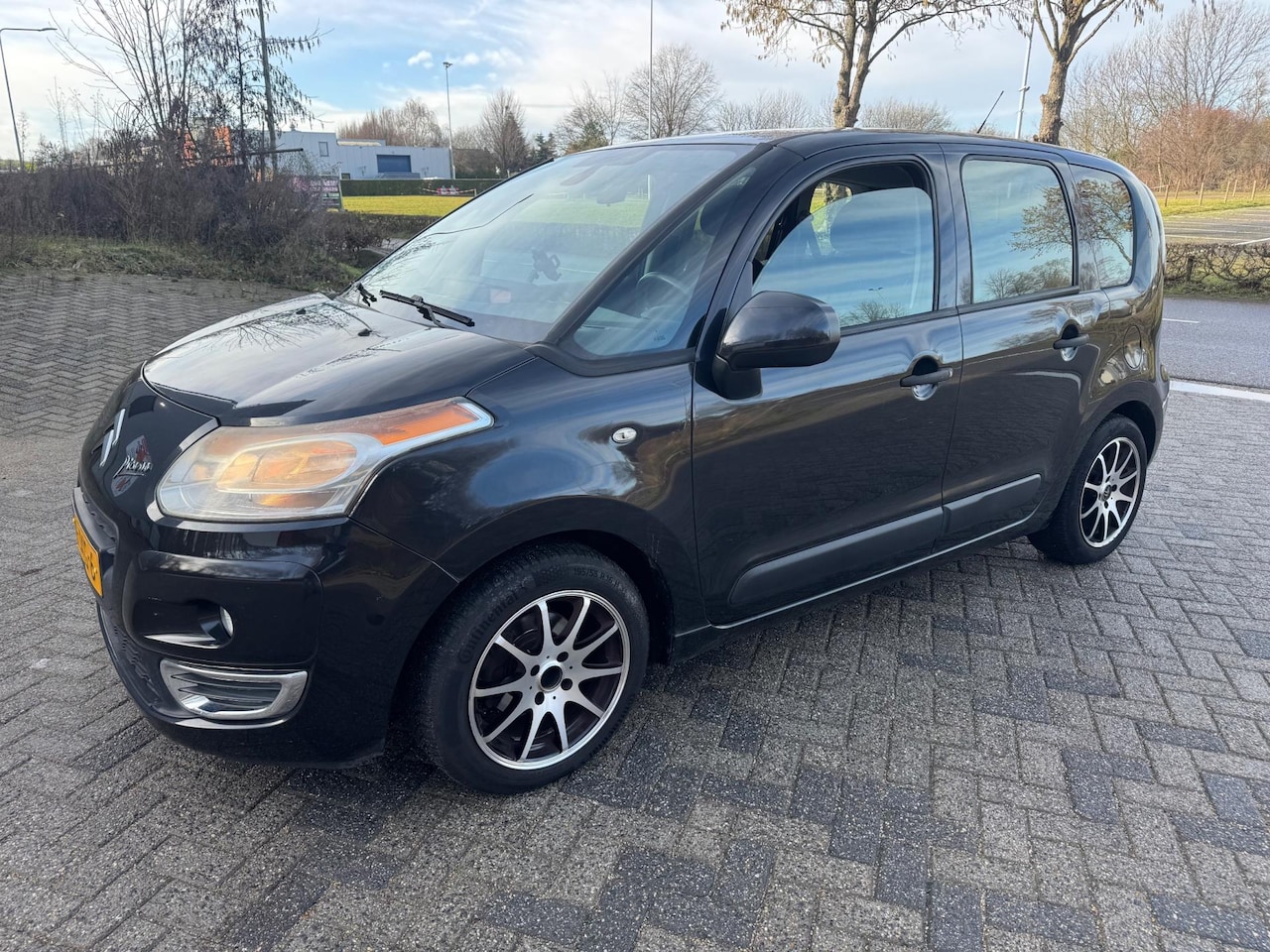 Citroën C3 Picasso - 1.4 VTi Aura Airco Nieuwe APK - AutoWereld.nl