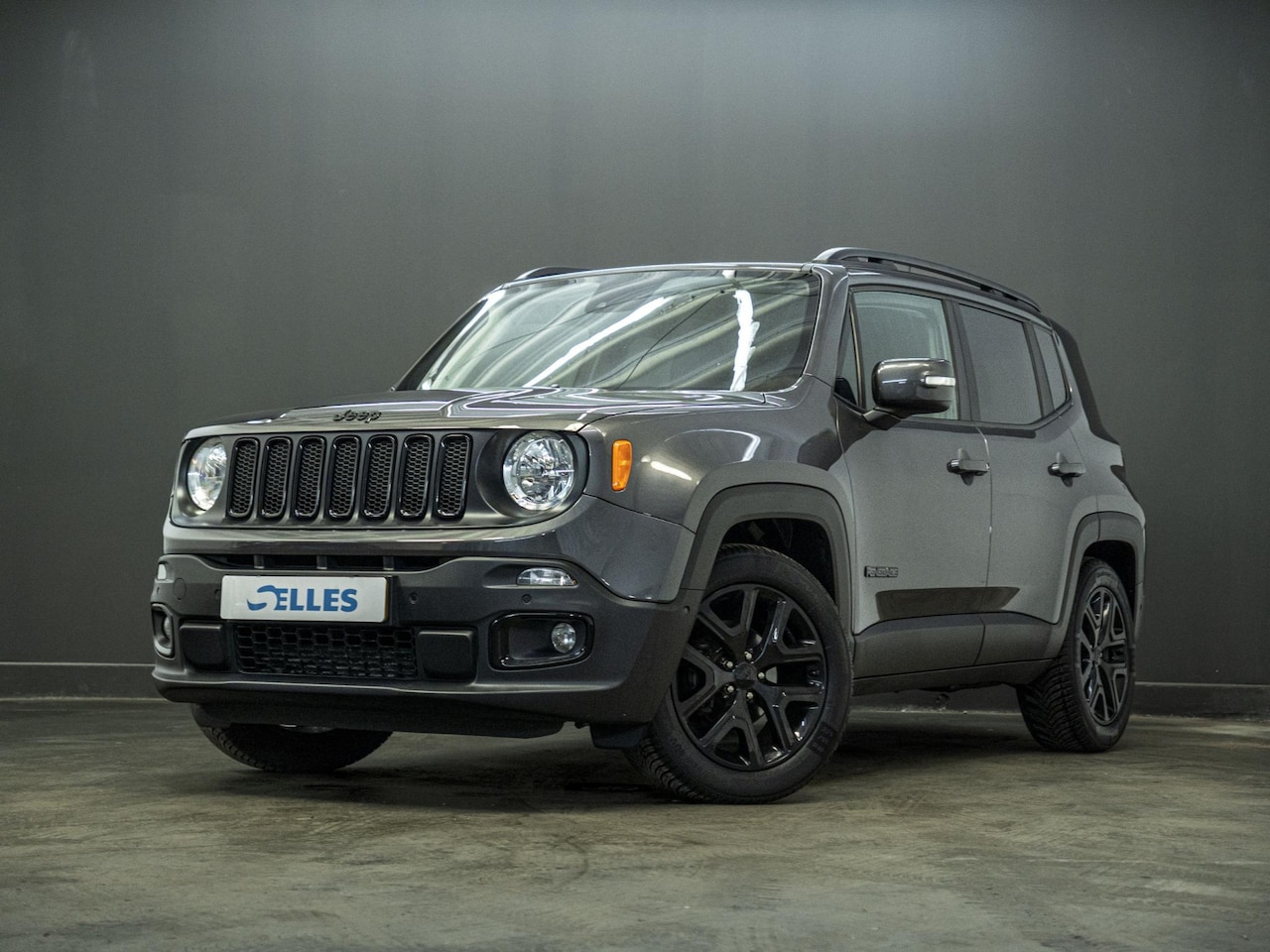 Jeep Renegade - 1.4 MultiAir Night Eagle II Limited | Trekhaak | Apple Carplay & Android Auto | Reservewie - AutoWereld.nl