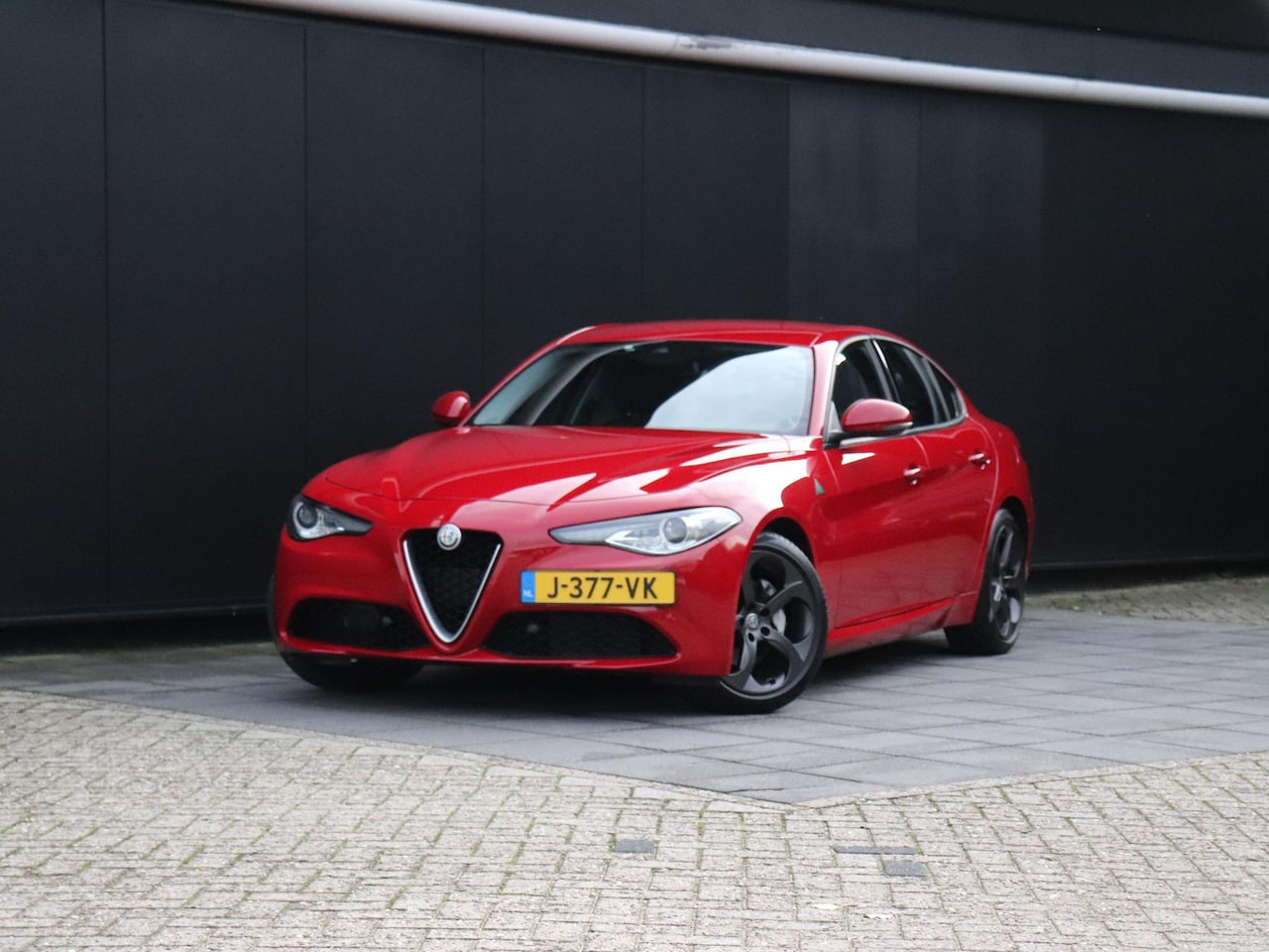 Alfa Romeo Giulia - 2.0T Super 200PK |LEDER | CAMERA | NAVI | ADAPT. CRUISE | - AutoWereld.nl