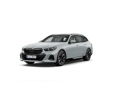 BMW 5-serie Touring - 530e | M-Sport Pro | 21'' | Panorama. | Comfortstoel. | Park. Plus | Driv. Prof. | Head-Up