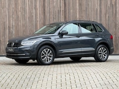 Volkswagen Tiguan - 1.4 TSI eHybrid Life / Trekhaak / DH /