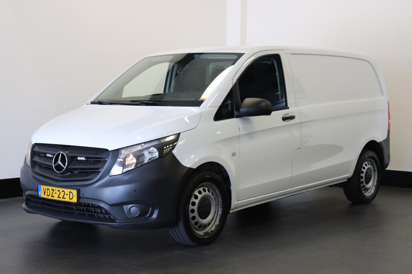 Mercedes-Benz Vito - 116 CDI Automaat - EURO 6 - Airco - Cruise - Camera - €15.900,- Excl. - AutoWereld.nl