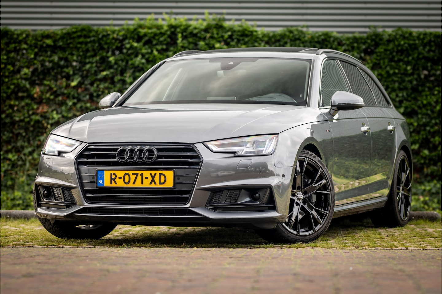 Audi A4 Avant - 2.0 TFSI Sport S line Black Edition 252Pk Automaat | PANORAMADAK, HEAD UP DISPLAY, GROOT N - AutoWereld.nl