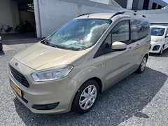 Ford Tourneo Courier - 1.0 Titanium