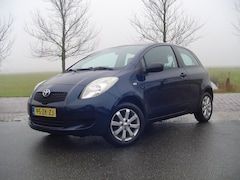 Toyota Yaris - 1.3 VVTi Terra / Airco / NAP