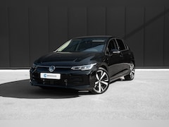 Volkswagen Golf - 1.5 eHybrid 204pk Life Edition | Trekhaak | 18" | ErgoActive | Navigatie