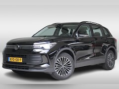 Volkswagen Tiguan - 1.5 eTSI Automaat Navigatie | Trekhaak | Stoelverwarming | Lichtmetalen velgen