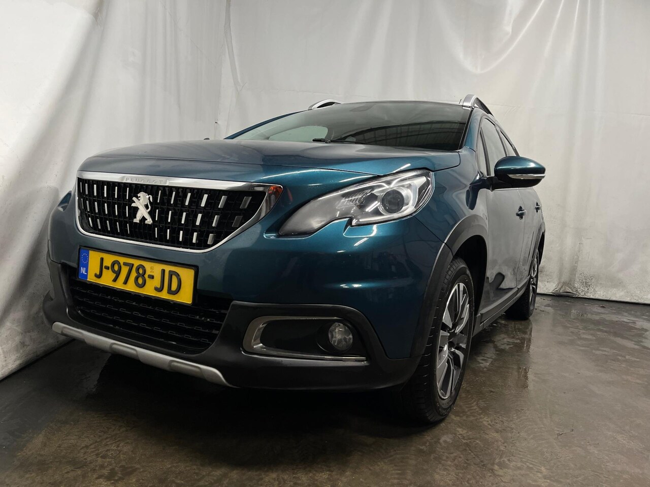 Peugeot 2008 - 1.2 PureTech GT-line - BPM - Linker Zijschade - Airbags Defect - AutoWereld.nl