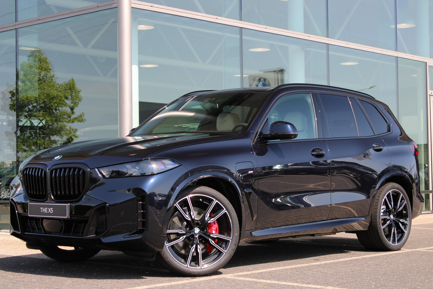 BMW X5 - xDrive50e M Sport Automaat / Panoramadak / Massagefunctie / Parking Assistant Professional - AutoWereld.nl
