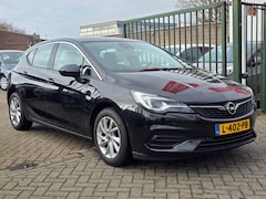 Opel Astra - 1.2 Elegance 2e eigenaar dealer onderhouden navigatie achteruit camera parkeer sensor crui