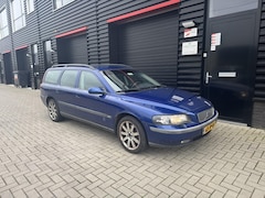 Volvo V70 - 2.4 T Comfort Line / LEDER BEKLEDING / CRUISE / ELEC. PAKKET / NAP
