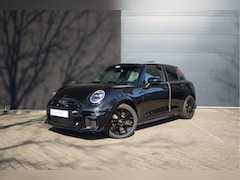 MINI 5-Deurs - 1.5 Cooper C John Cooper Works XL Pakket | Panoramadak | 360* Camera | Harman Kardon | Com