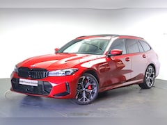 BMW 3-serie Touring - 330e M Sport Automaat / Panoramadak / Sportstoelen / Trekhaak / Parking Assistant Plus / L