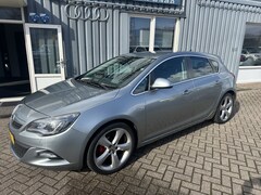 Opel Astra - 1.4 Turbo Sport