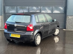 Volkswagen Polo - 1.4-16V Athene