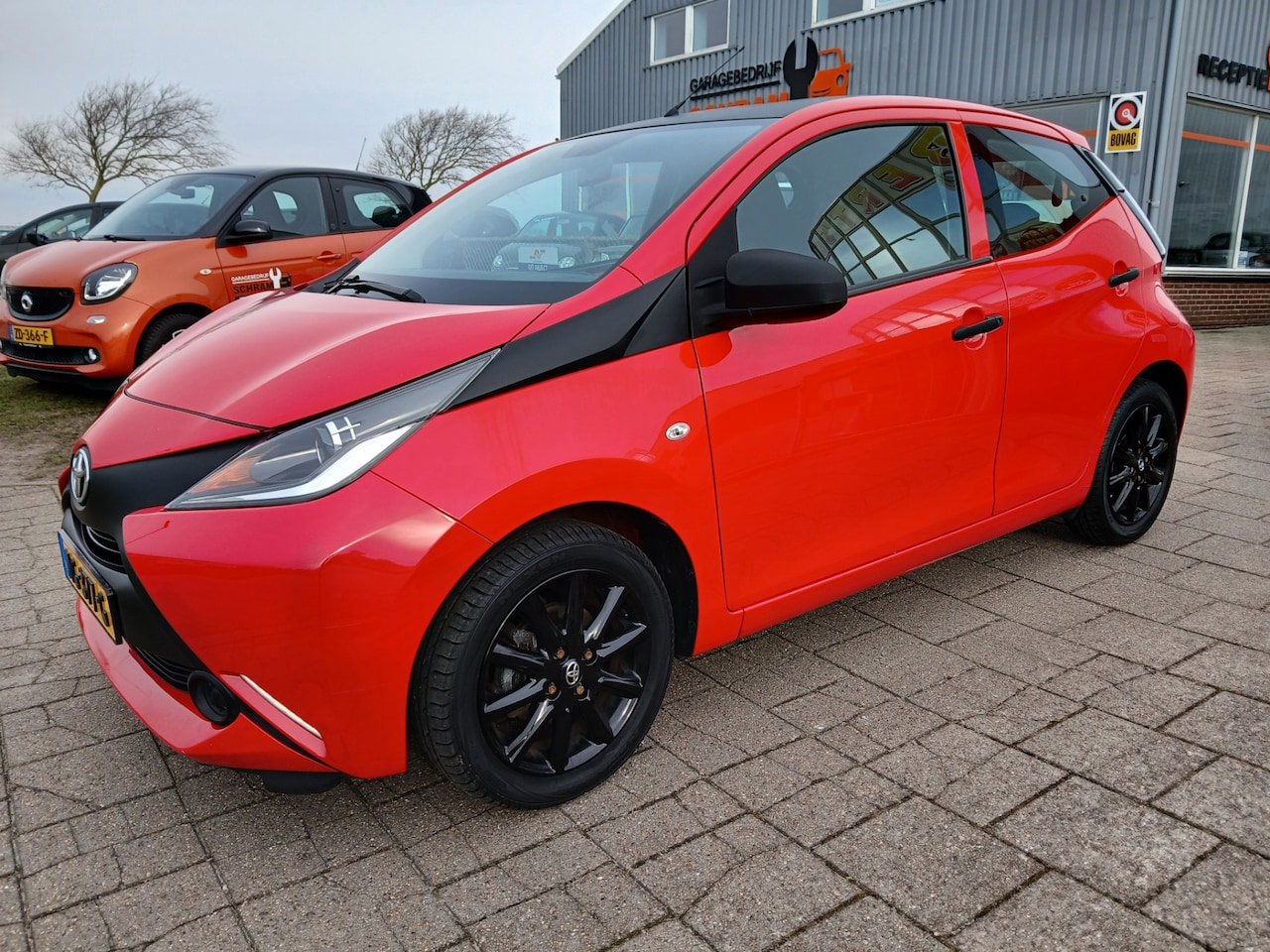 Toyota Aygo - 1.0 VVT-i x-fun 1.0 VVT-i x-fun - AutoWereld.nl