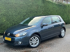 Volkswagen Golf - 1.2 TSI Highline BlueMotion /CRUISE/6BAK/NETJES/RIJDTNIEUW/