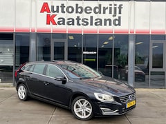 Volvo V60 - 2.4 D6 AWD Plug-In Hybrid Summum - Leder - Open Dak - Camera - 2014